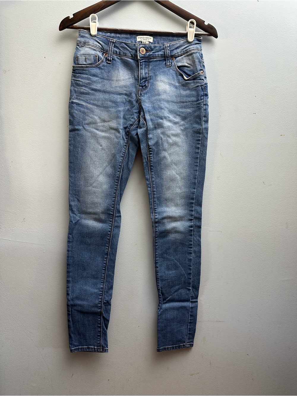 Forever 21 Skinny Jeans Size 27